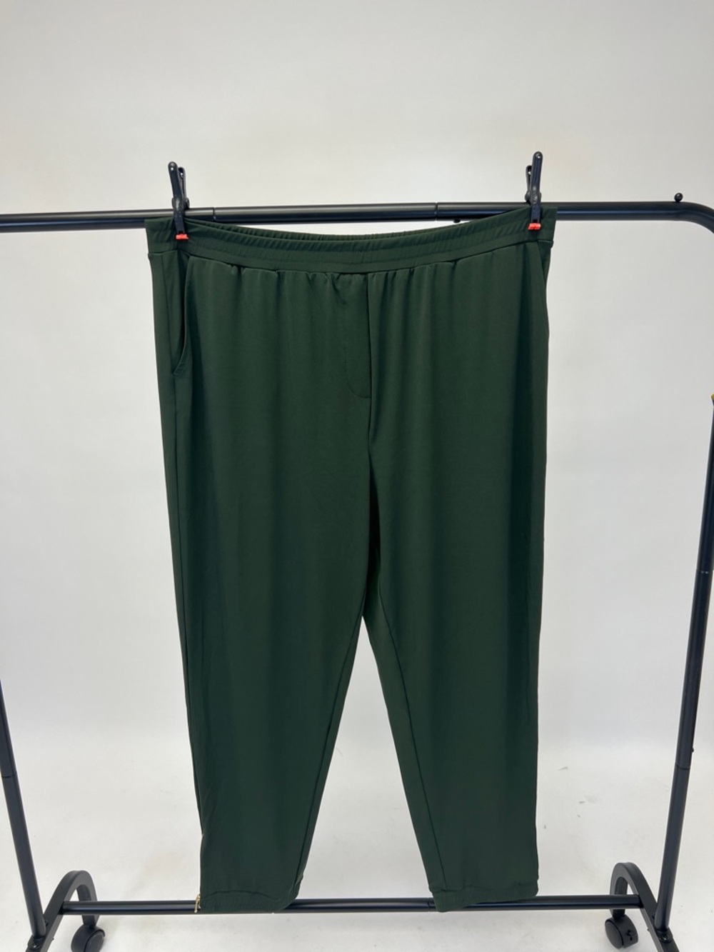 Susan Graver Olive Green Pull On Dress Pants with Ankle Decorative Zipper Sz. 1X